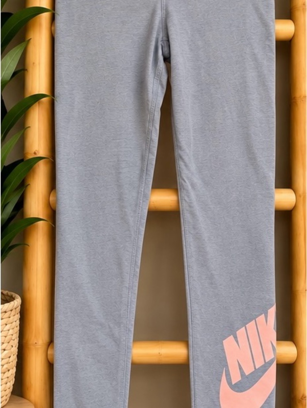 Nike Just Do It Light Gray Peach Pink Logo Leggings Size Small NWOT